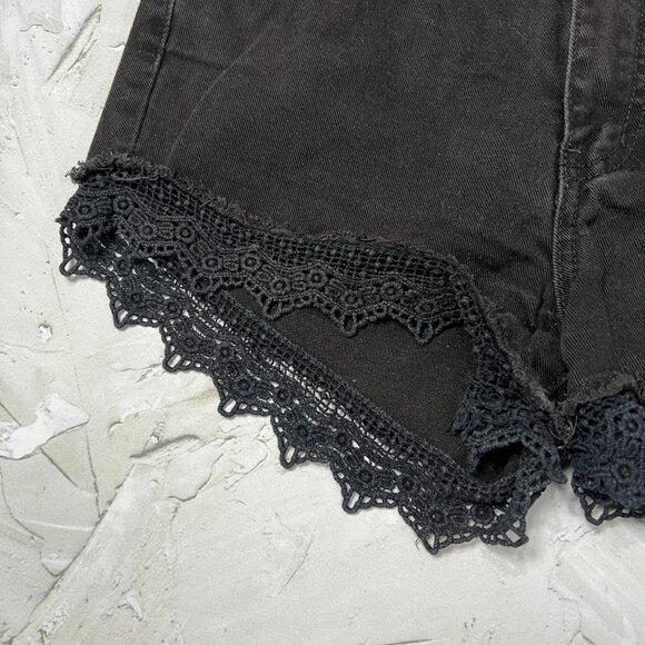Free People Black Denim Cutoff Shorts Crochet Lace Trim Scalloped Hem SIZE 26 - Picture 9 of 10